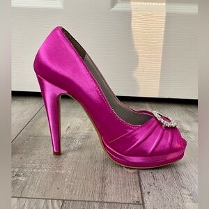 Touch Ups Dyeables Gianna Satin Platform Pump | Dyed Begonia (Fuchsia) | Size 6